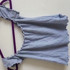 Brandy melville crop top scalloped trim short sleeve